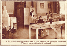 99405 Afbeelding van patiënten in de kinderzaal van het Ooglijdersgasthuis, (F.C. Dondersstraat 65) te Utrecht.